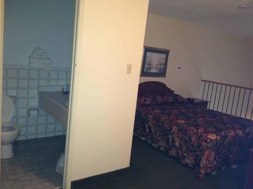 Travelodge By Wyndham Wasaga Beach Exterior photo